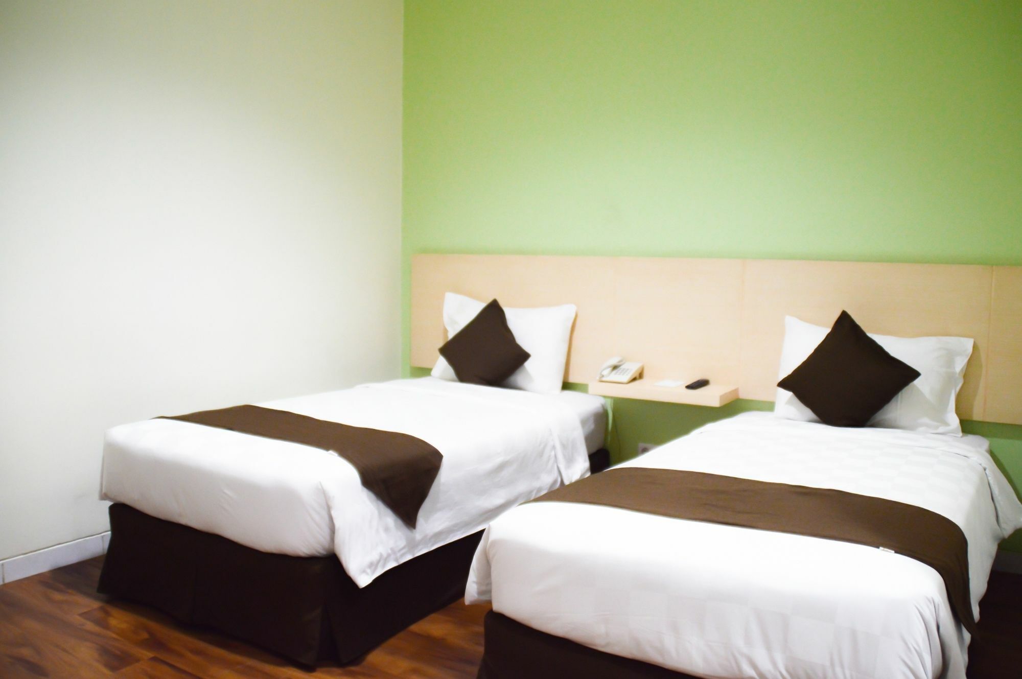 Hotel 88 Mangga Besar Raya 120 Jakarta By Wh Extérieur photo