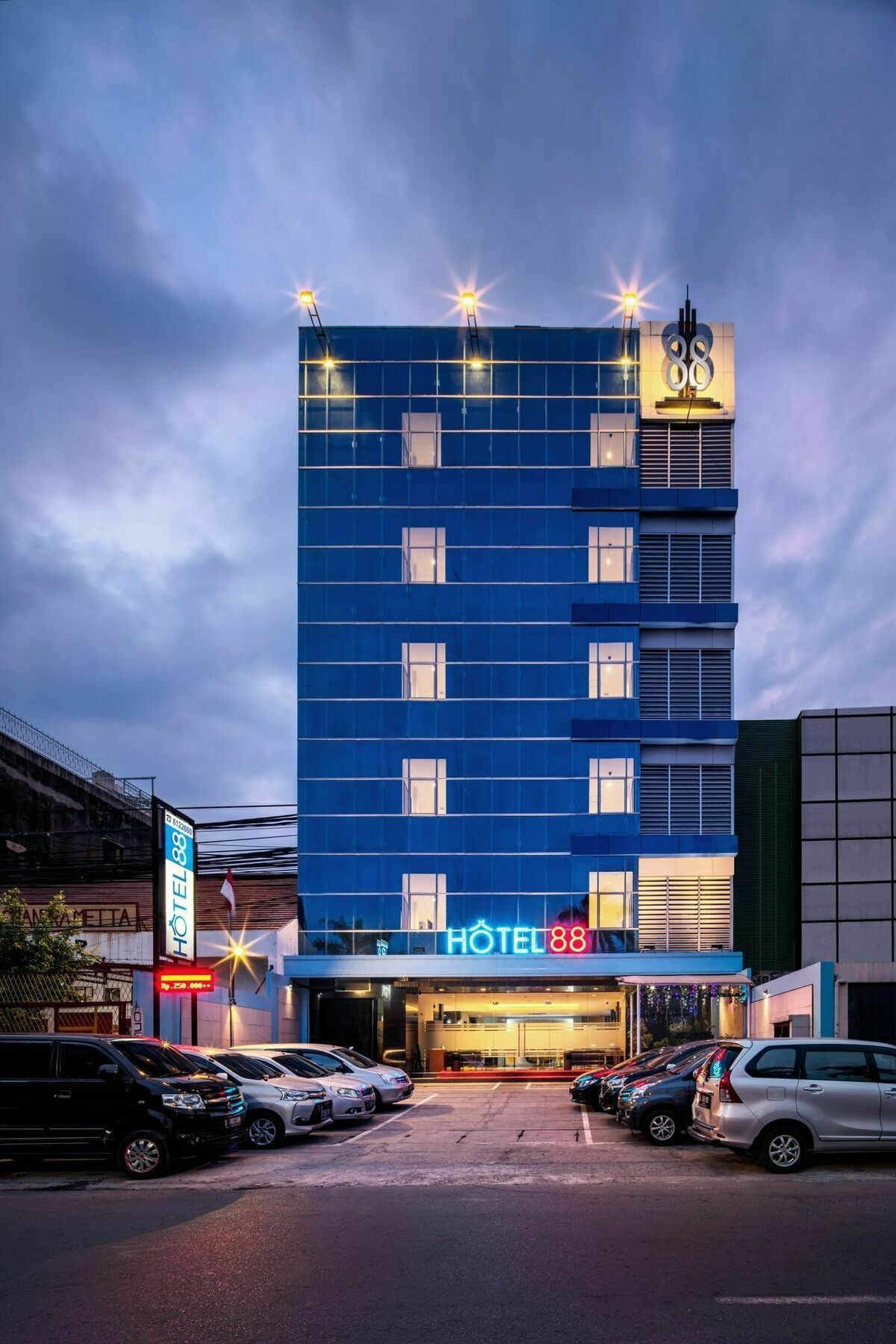 Hotel 88 Mangga Besar Raya 120 Jakarta By Wh Extérieur photo